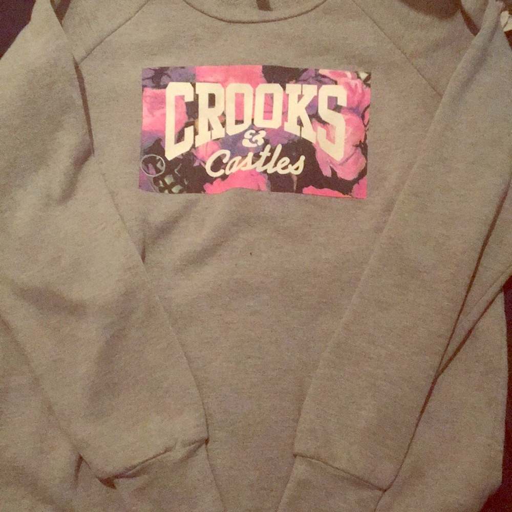 Sweatshirt